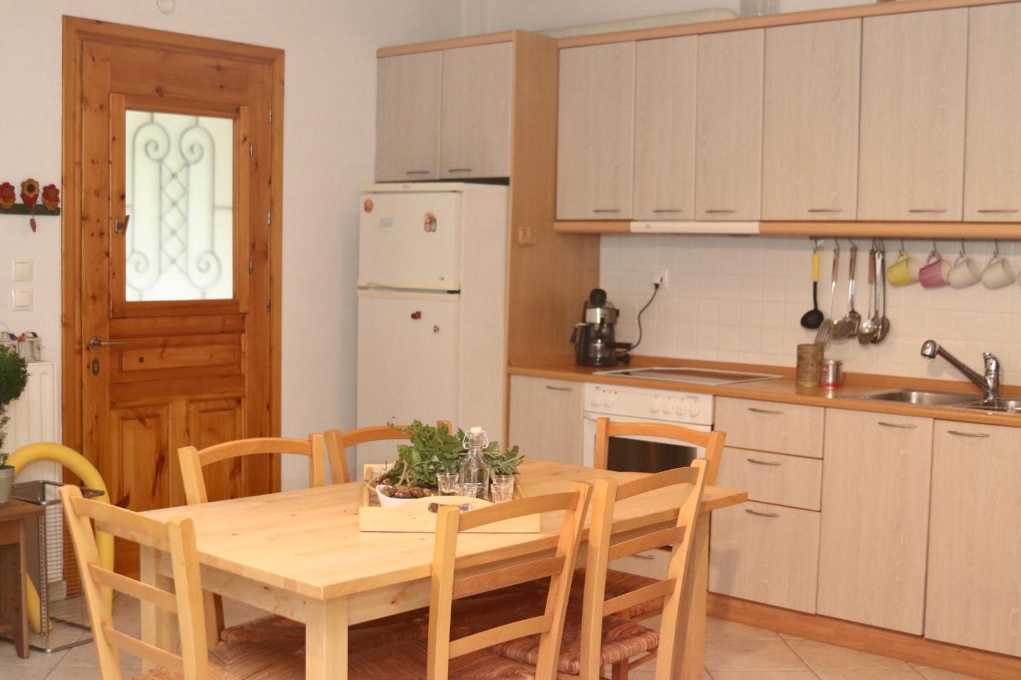 Tradiotional House Apartment Метаморфоси Екстериор снимка