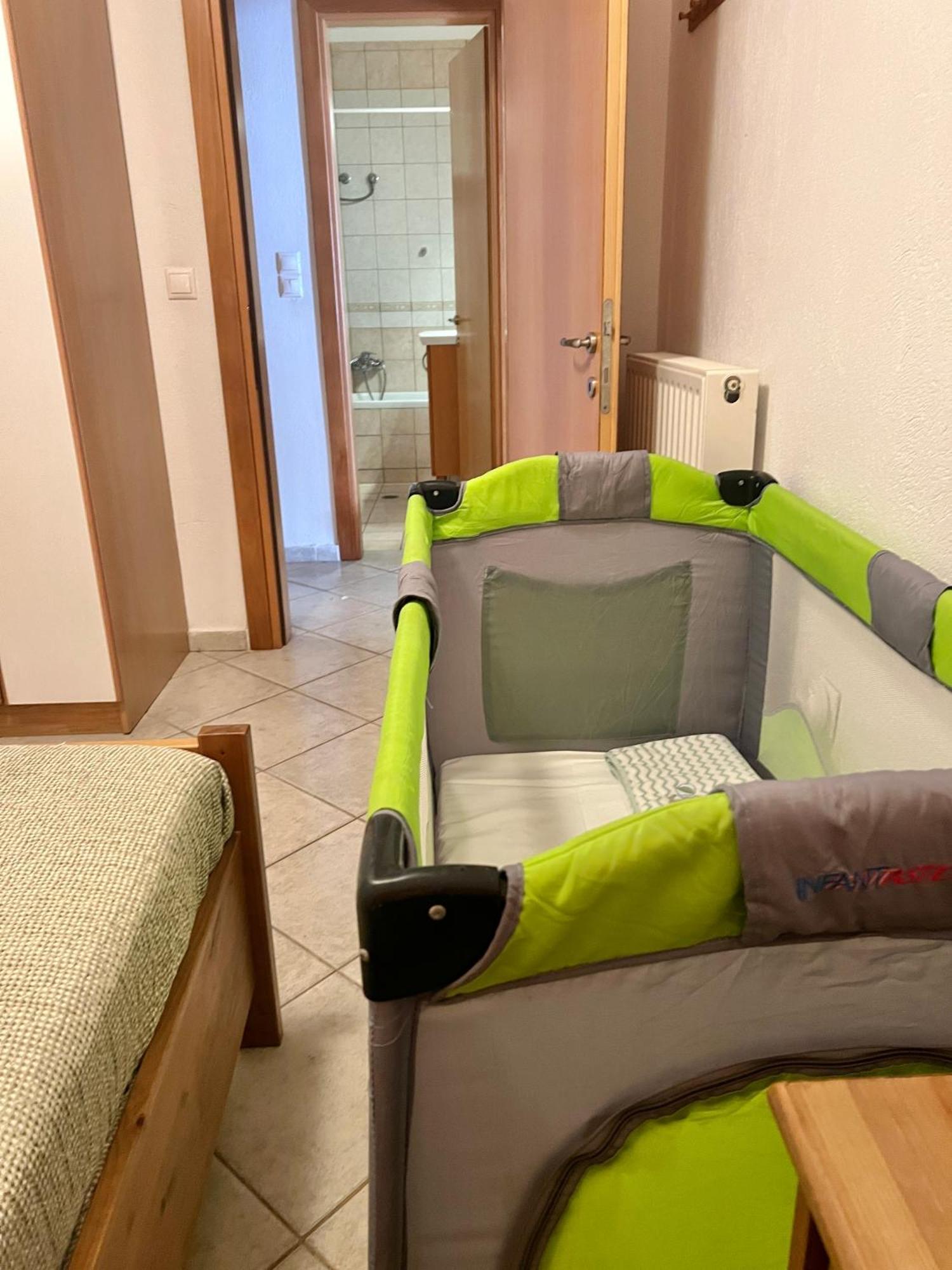 Tradiotional House Apartment Метаморфоси Екстериор снимка